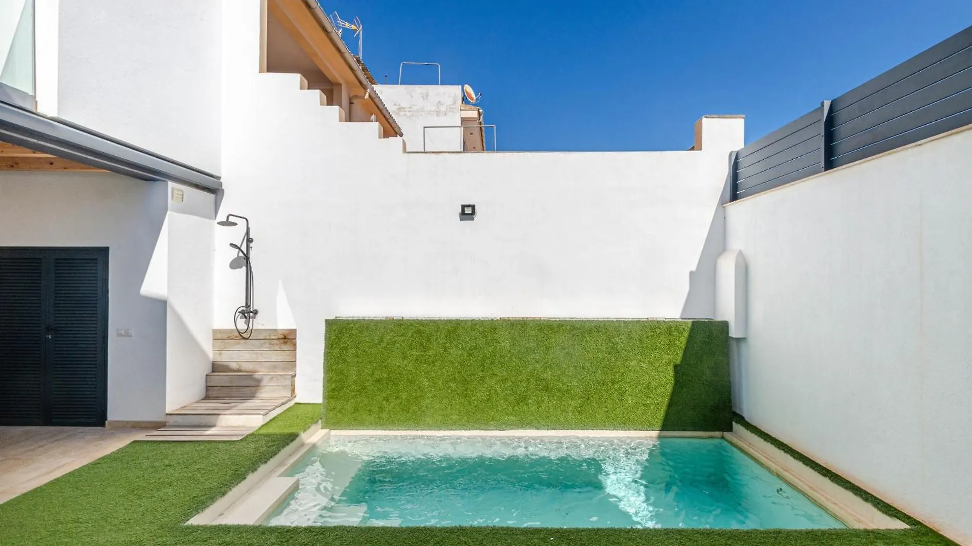 Yourhouse Els Nins Villa Can Picafort